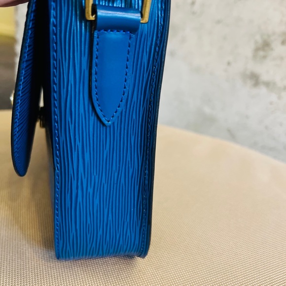 Saint Cloud MM ❌SOLD OUT❌ - Picture 6 of 15